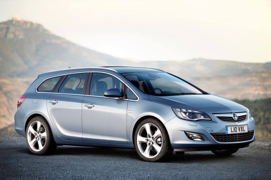  Vauxhall Astra Sports Tourer 2011 года  (фото 3 из 10)